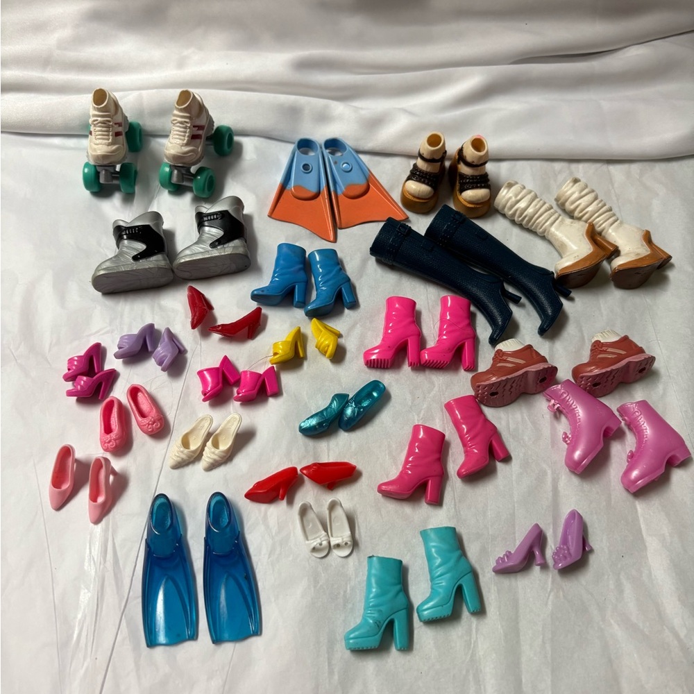 Vintage Lot of Barbie Shoes 25pcs